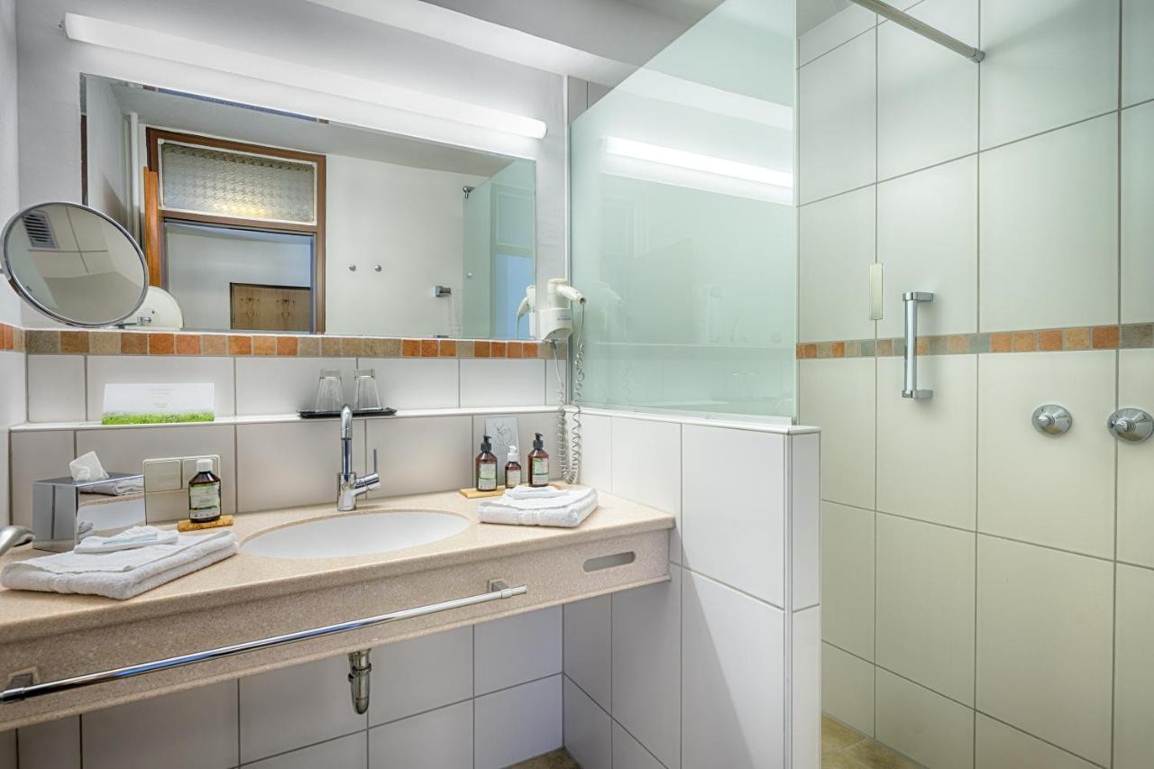 Brugger'S Hotelpark Am See ティティゼー・ノイシュタット エクステリア 写真