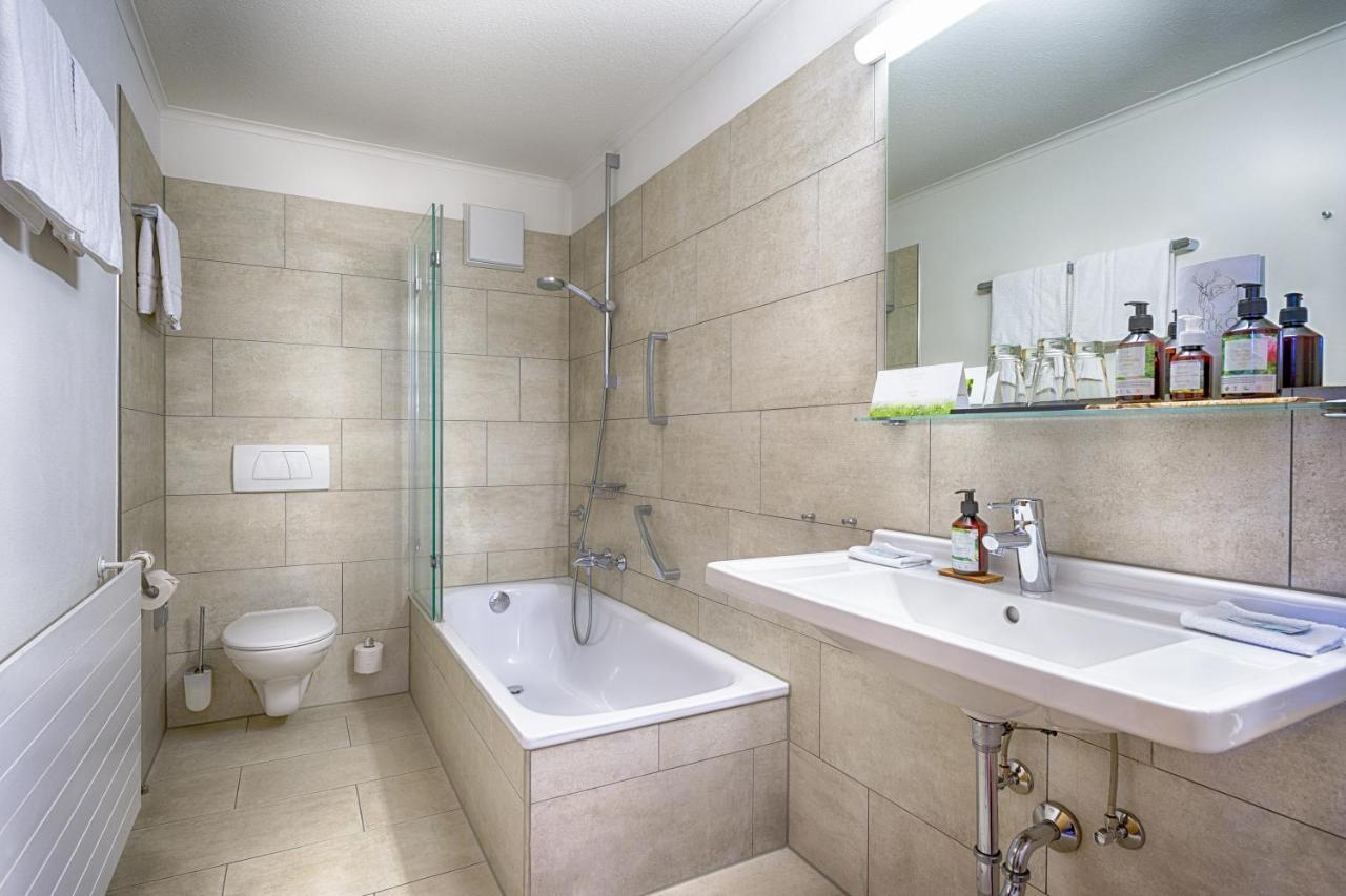 Brugger'S Hotelpark Am See ティティゼー・ノイシュタット エクステリア 写真