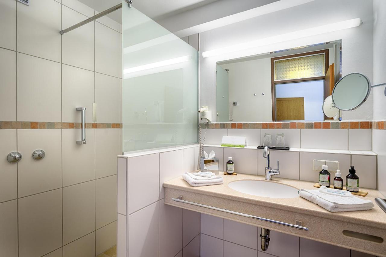 Brugger'S Hotelpark Am See ティティゼー・ノイシュタット エクステリア 写真