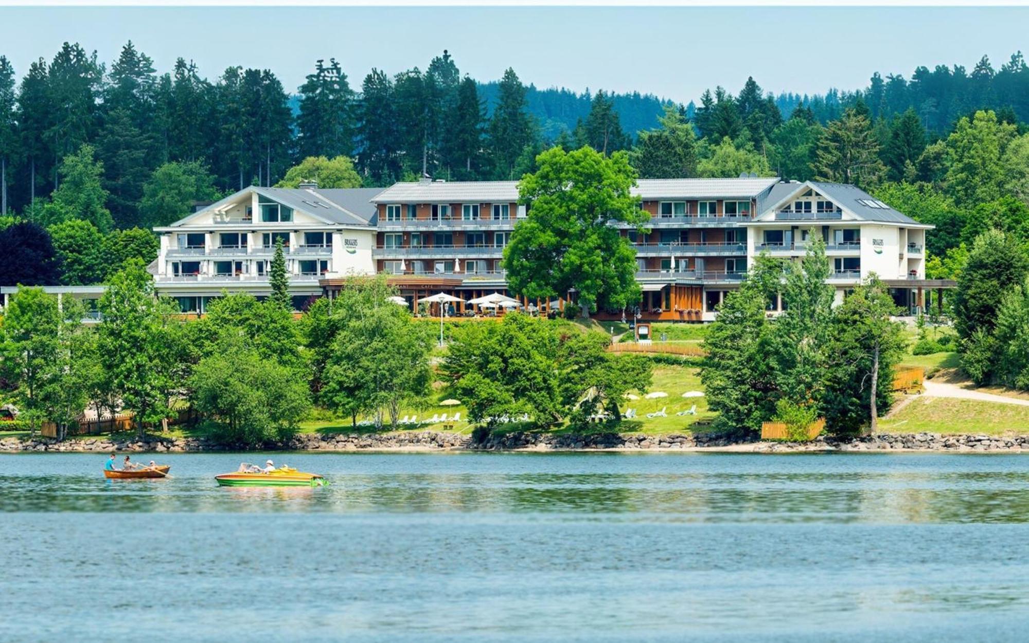 Brugger'S Hotelpark Am See ティティゼー・ノイシュタット エクステリア 写真