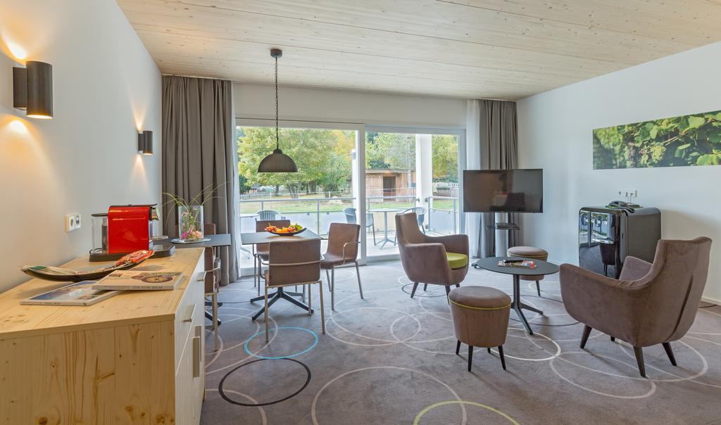Brugger'S Hotelpark Am See ティティゼー・ノイシュタット エクステリア 写真