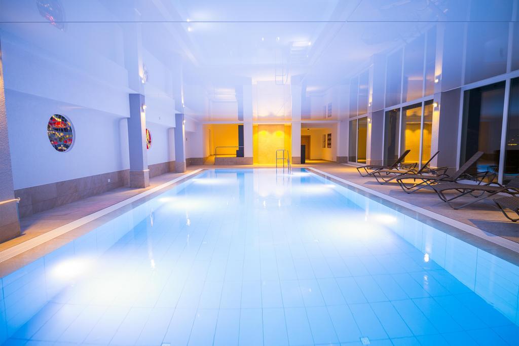 Brugger'S Hotelpark Am See ティティゼー・ノイシュタット エクステリア 写真